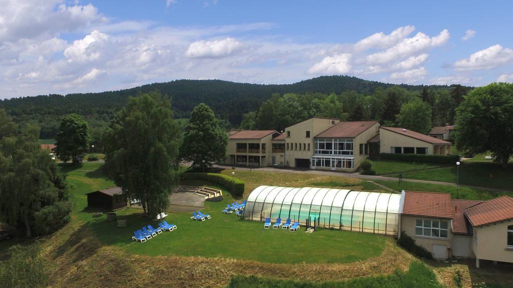 Vvf Villages « Les Monts Du Forez » Saint-Jean-La-Vetre Bagian luar foto